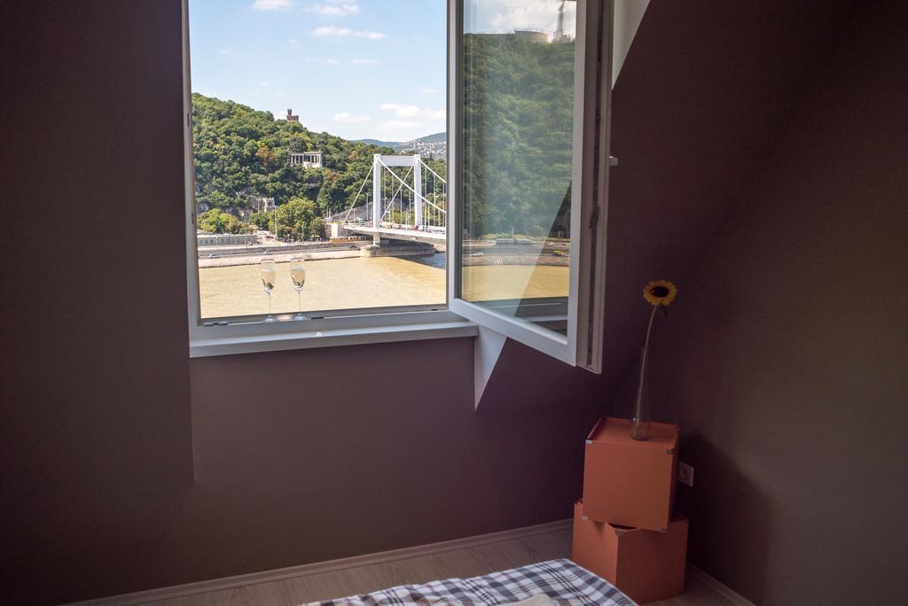 Flat With Unforgettable View Apartment บูดาเปสต์ ภายนอก รูปภาพ